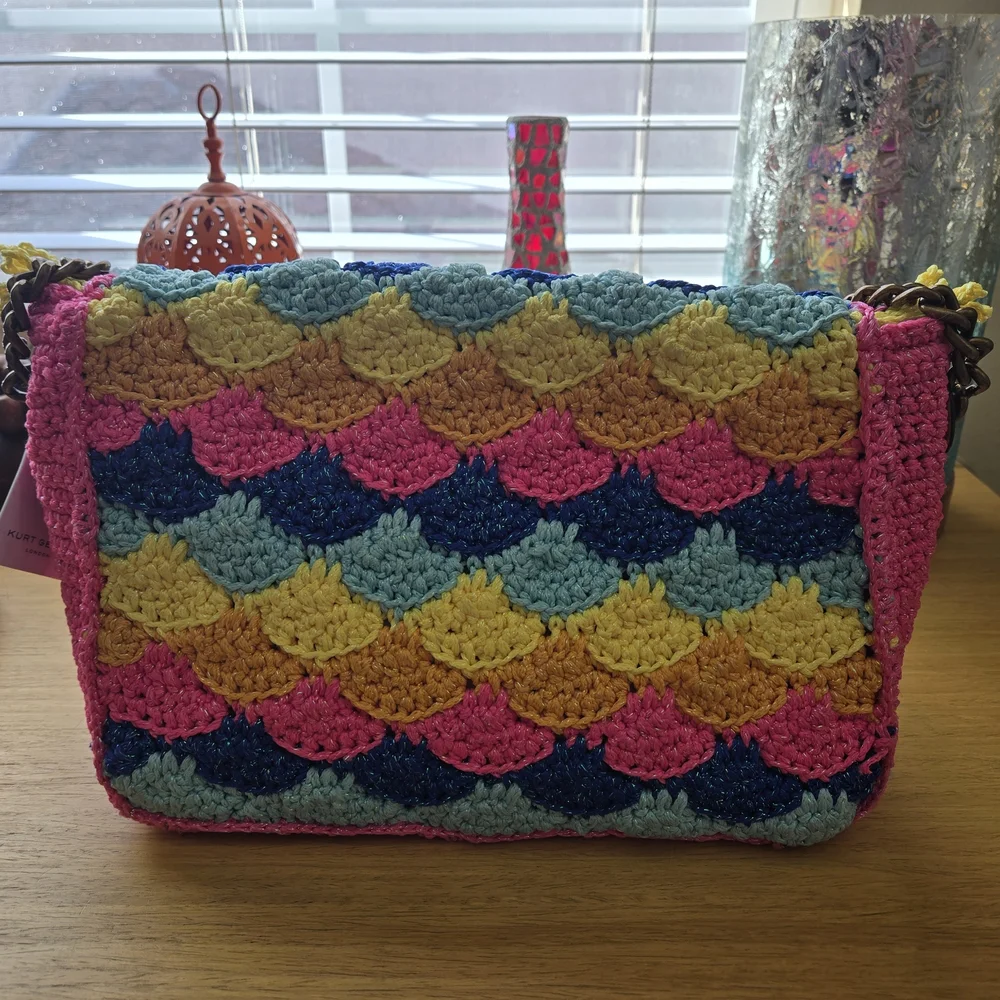 Kurt Geiger Vibrant Crochet Fringe Shoulder Bag - Picture 3 of 4